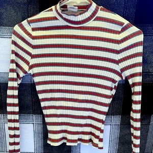 Tilly’s long sleeve shirt, ribbed